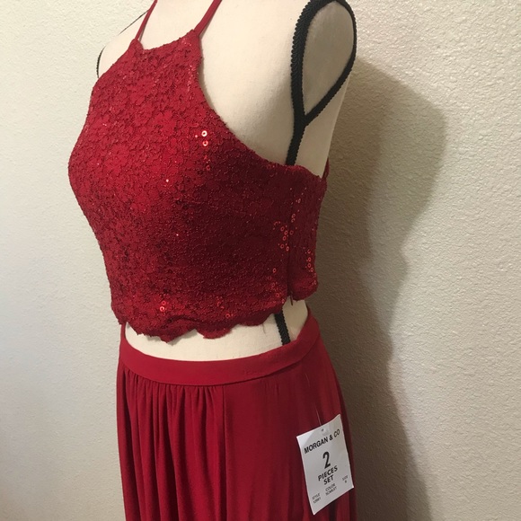 Morgan & Co. Two-Piece Scarlet Lace Evening dress - Picture 7 of 8